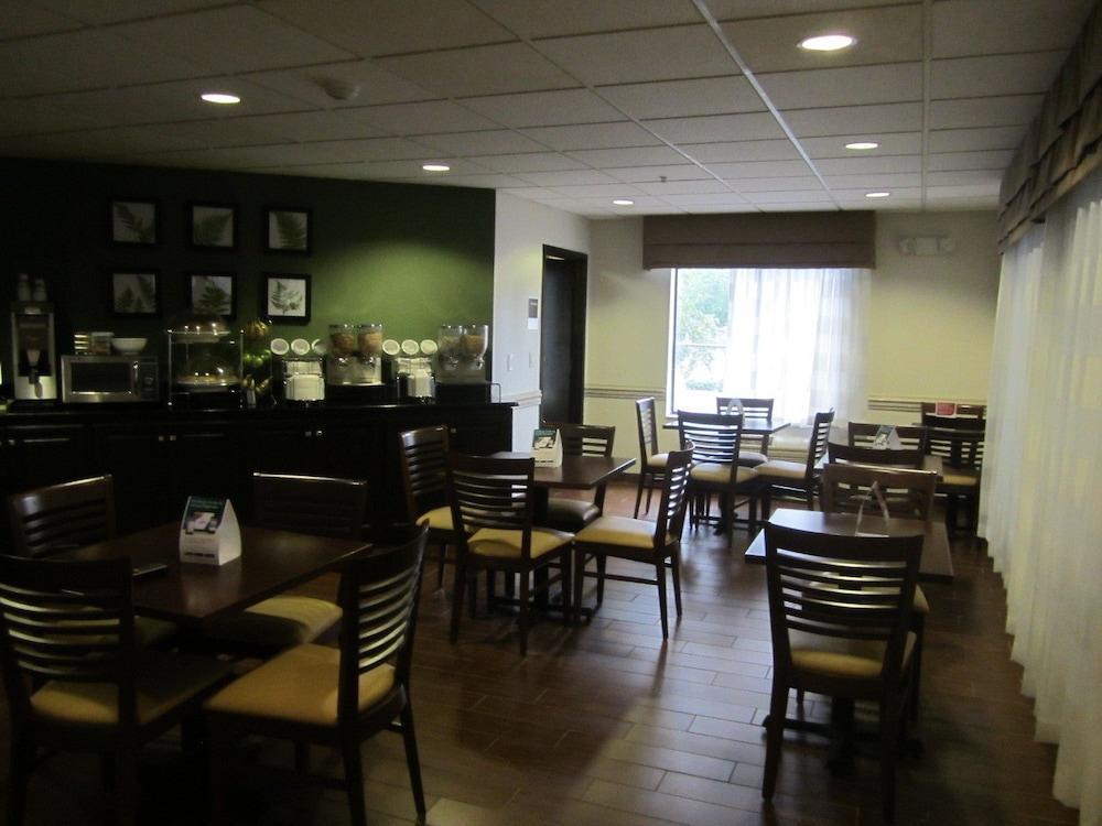 Clarion Pointe Albemarle Hotel Luaran gambar