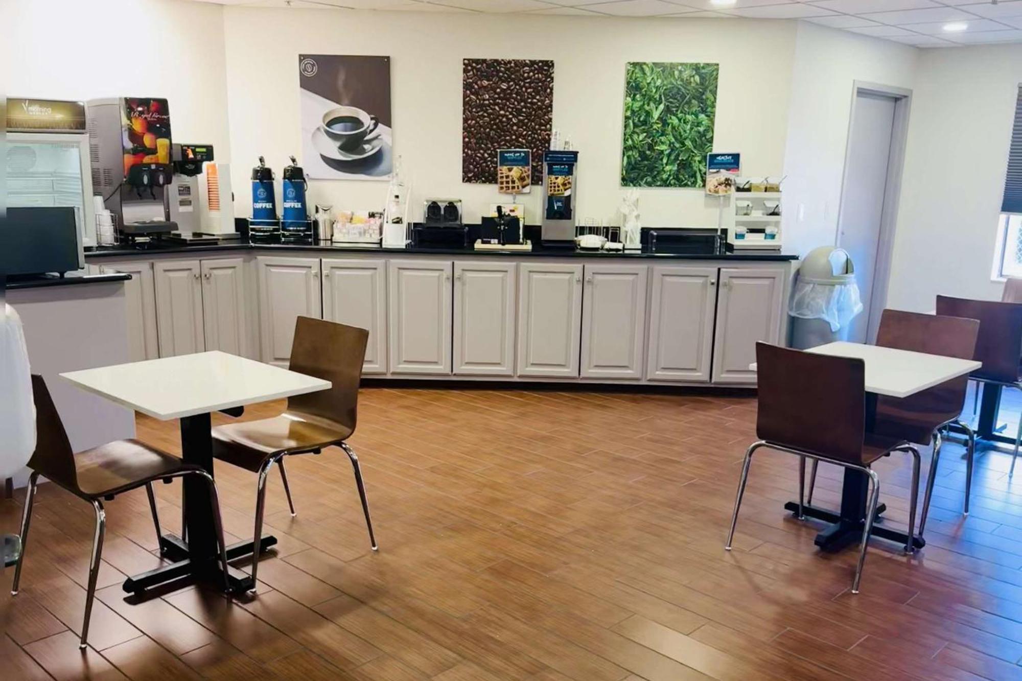 Clarion Pointe Albemarle Hotel Luaran gambar