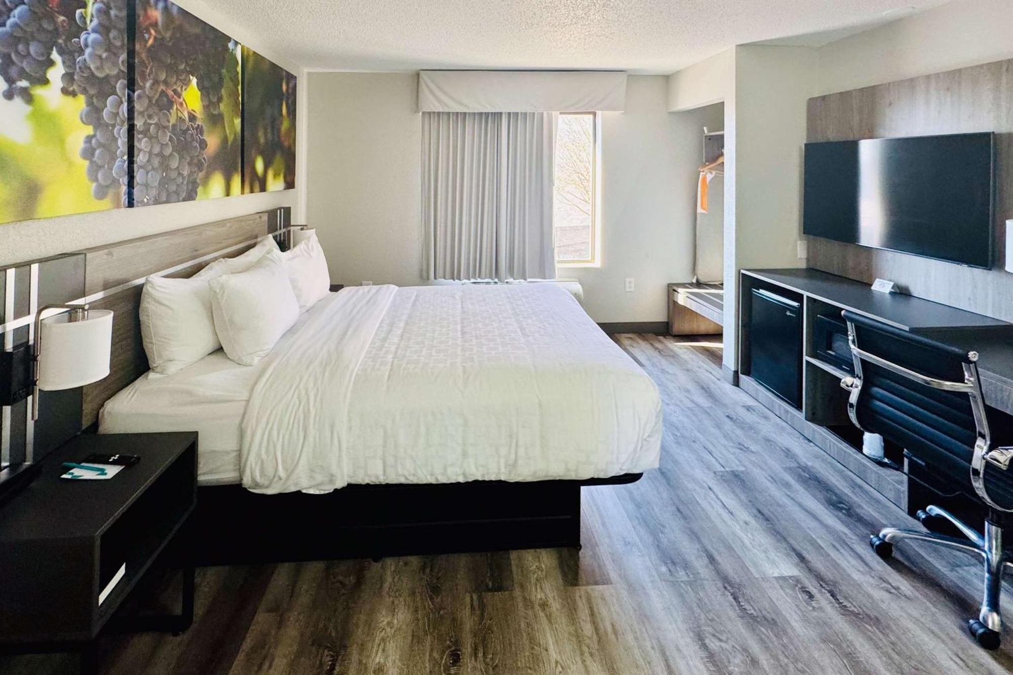 Clarion Pointe Albemarle Hotel Luaran gambar