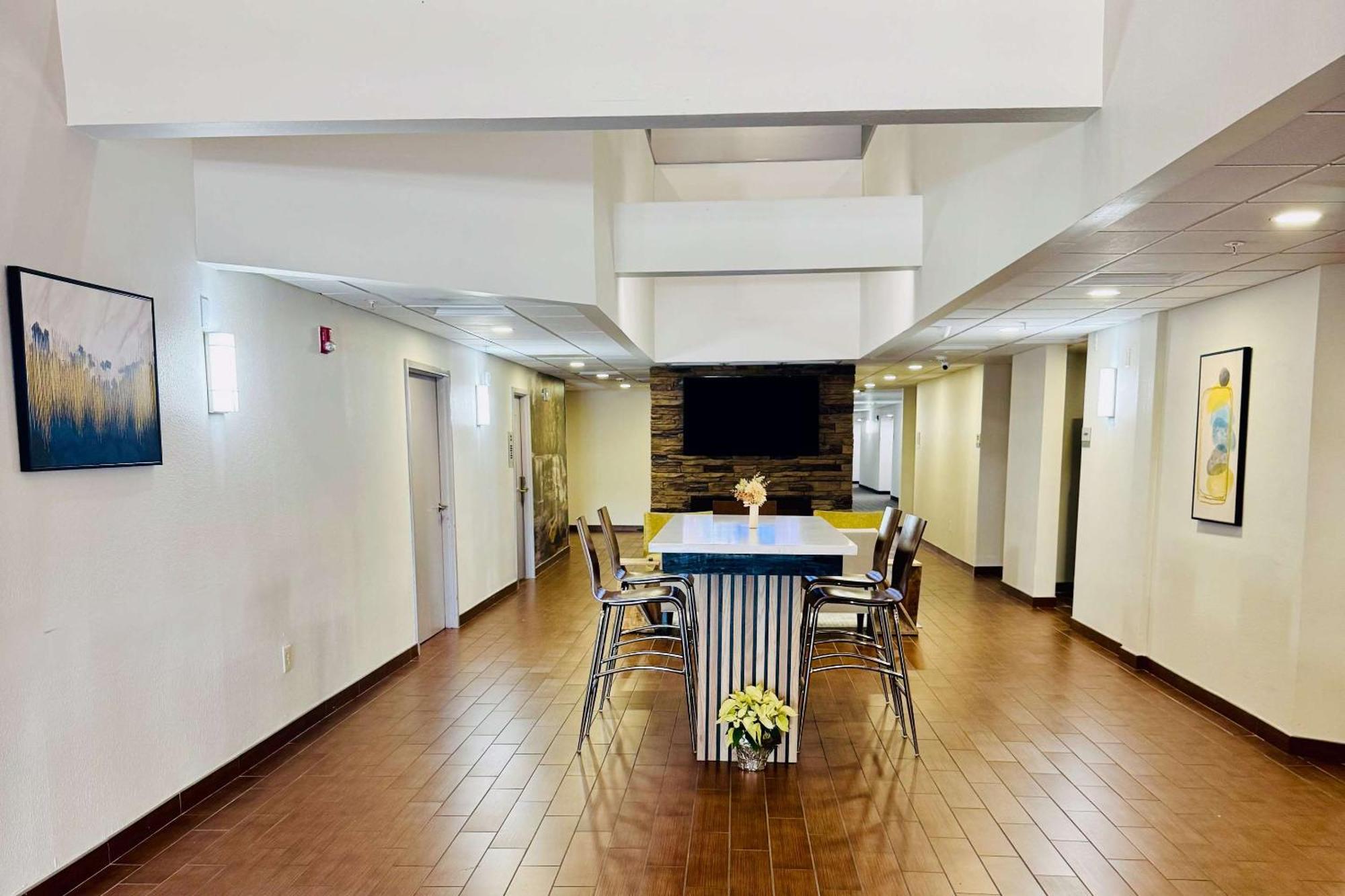 Clarion Pointe Albemarle Hotel Luaran gambar